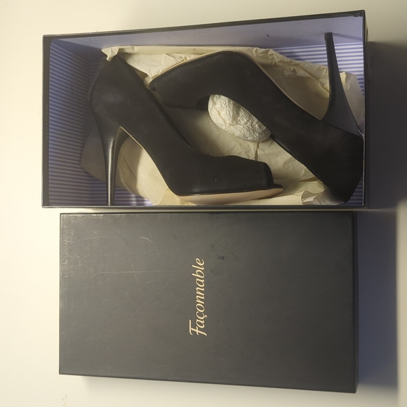 Faconnable black, suede 4inch heels - Picture 3 of 7